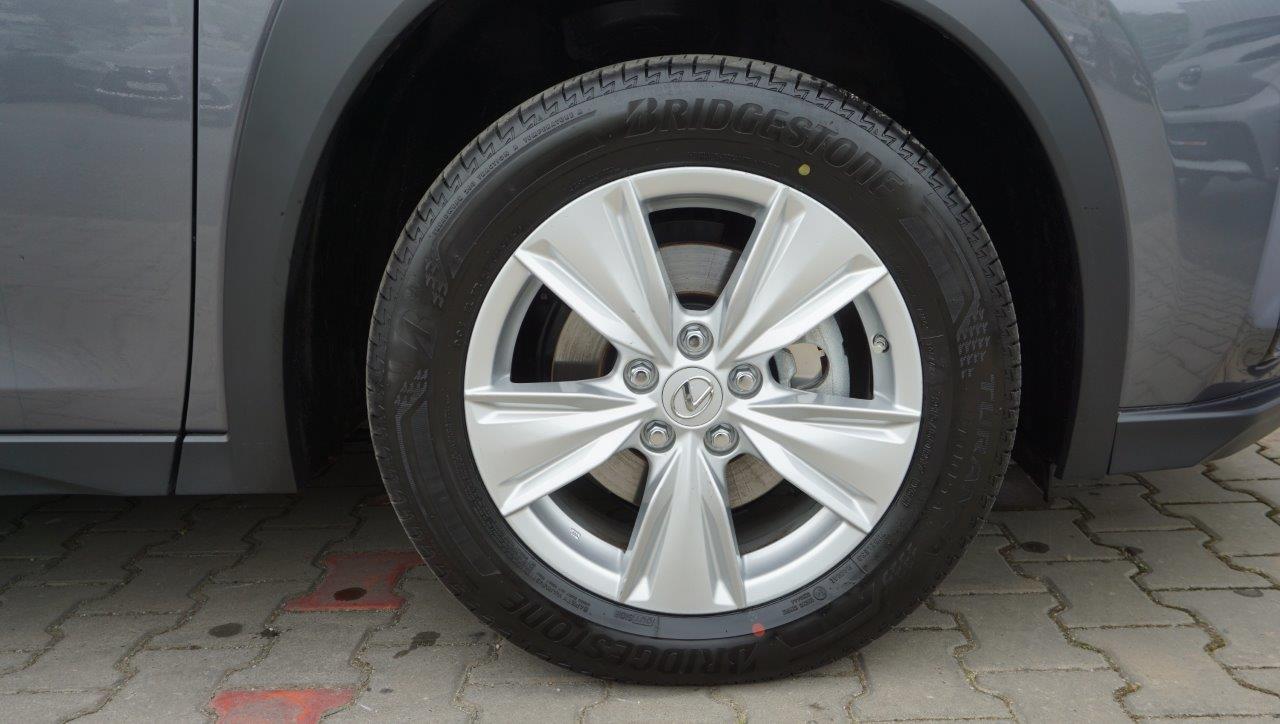 😊 Lexus UX;hybrid; hibrid