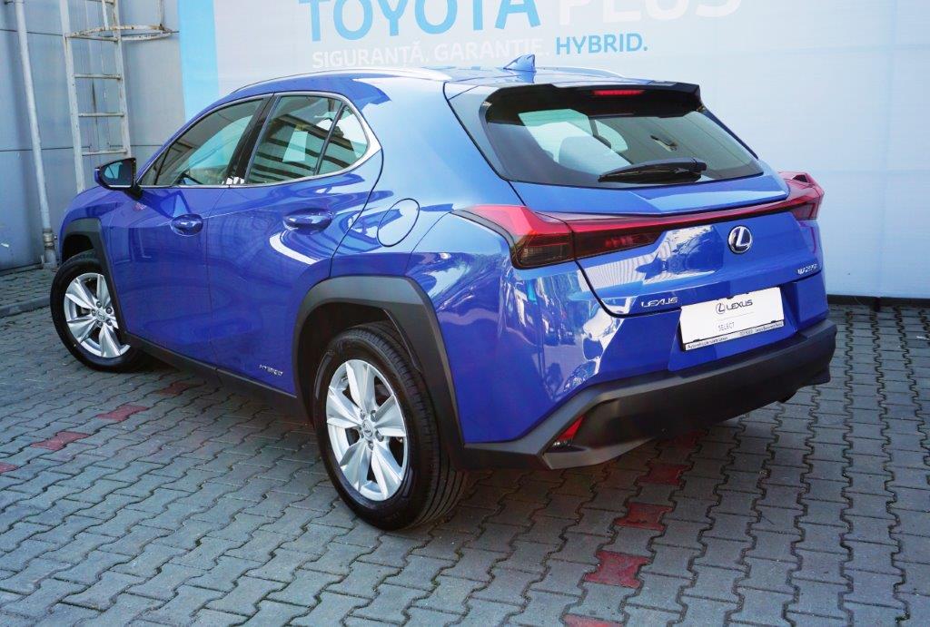 #128522; Lexus UX