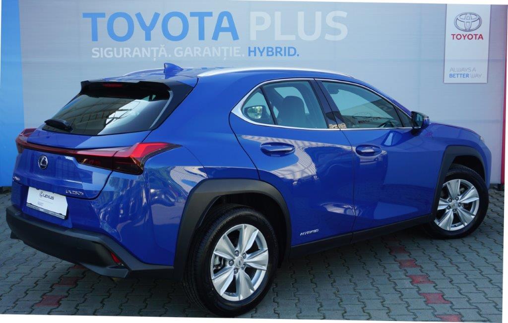 #128522; Lexus UX