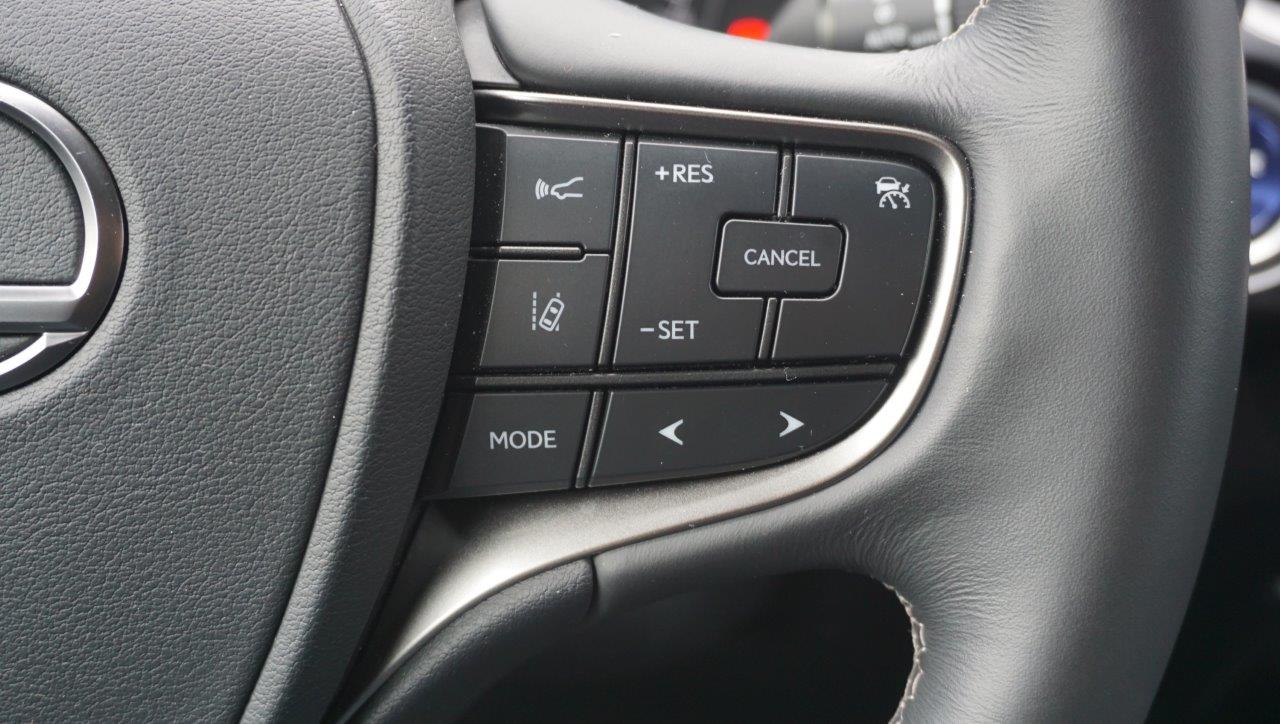 😊 Lexus UX;hybrid