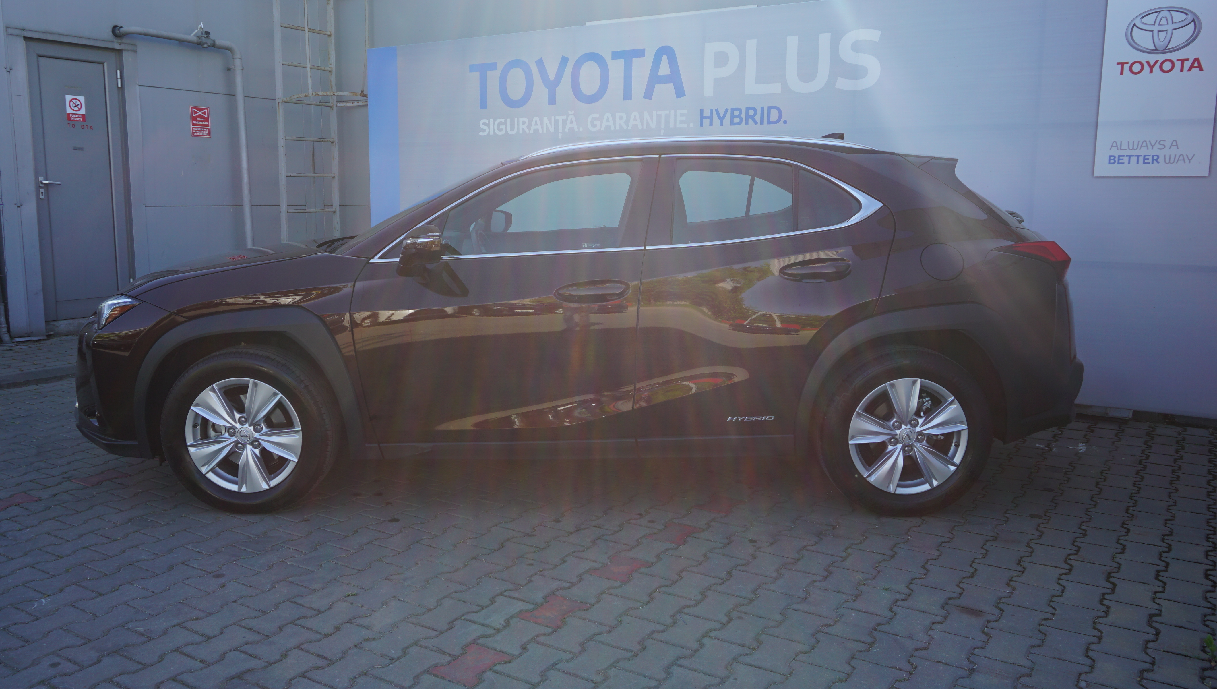 😊 Lexus ux;hybrid; hibrid