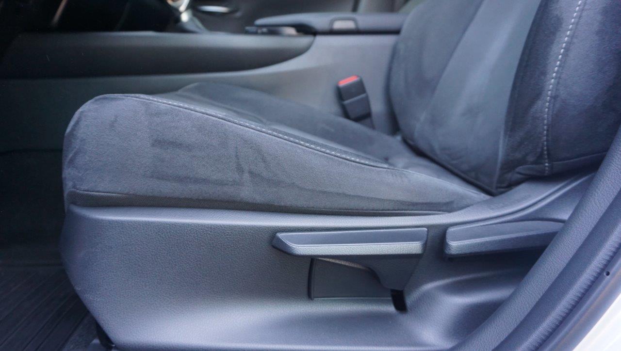 😊 Lexus ux;hybrid; hybrid