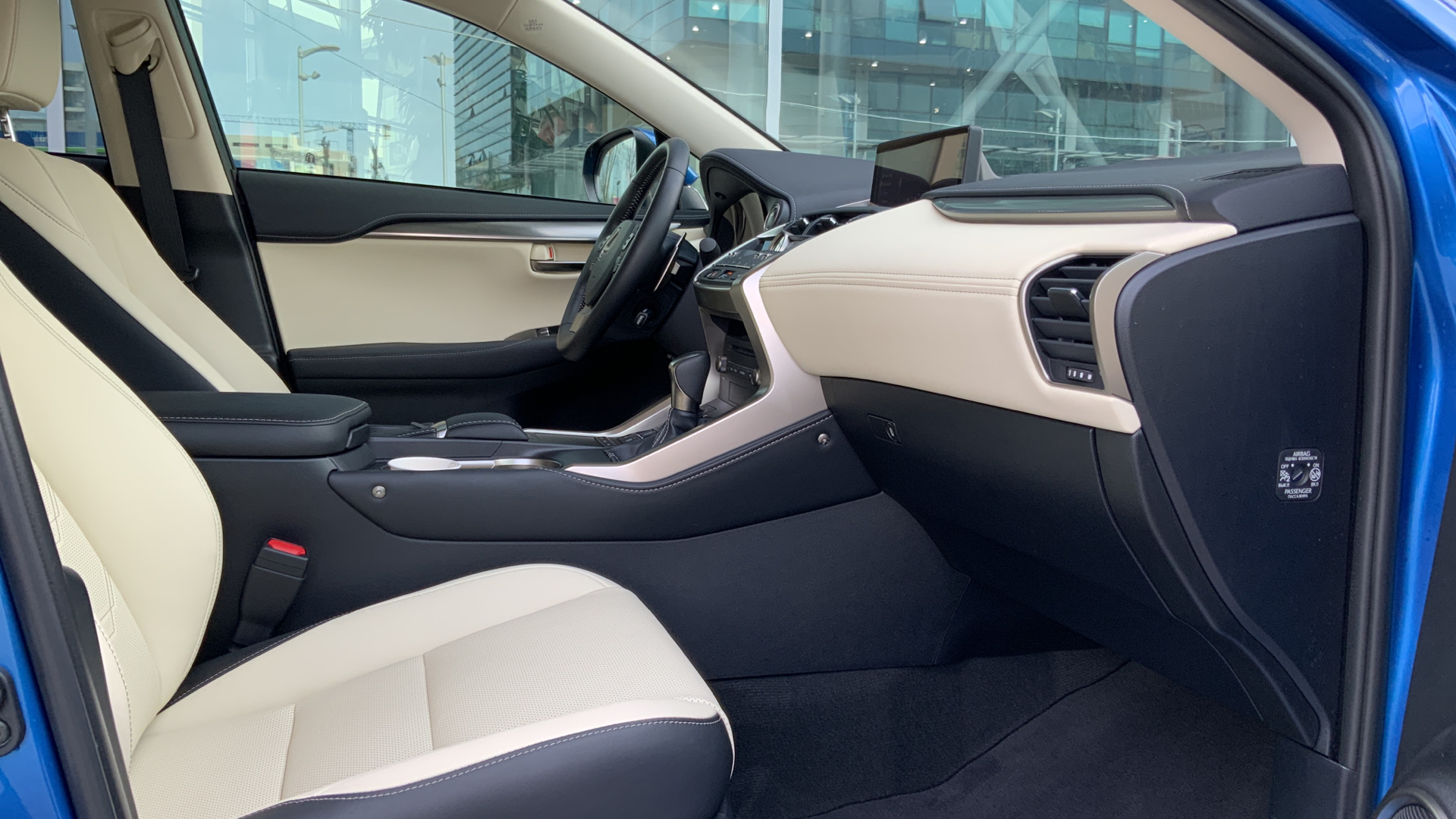 😊 Lexus NX