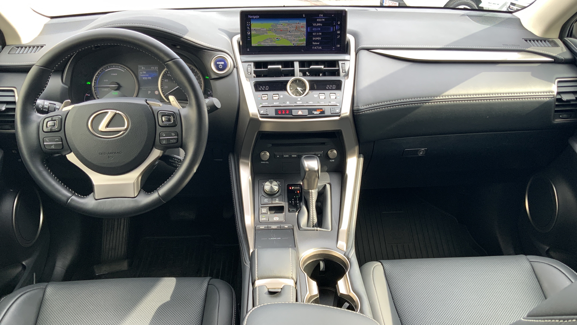 😊 Lexus NX