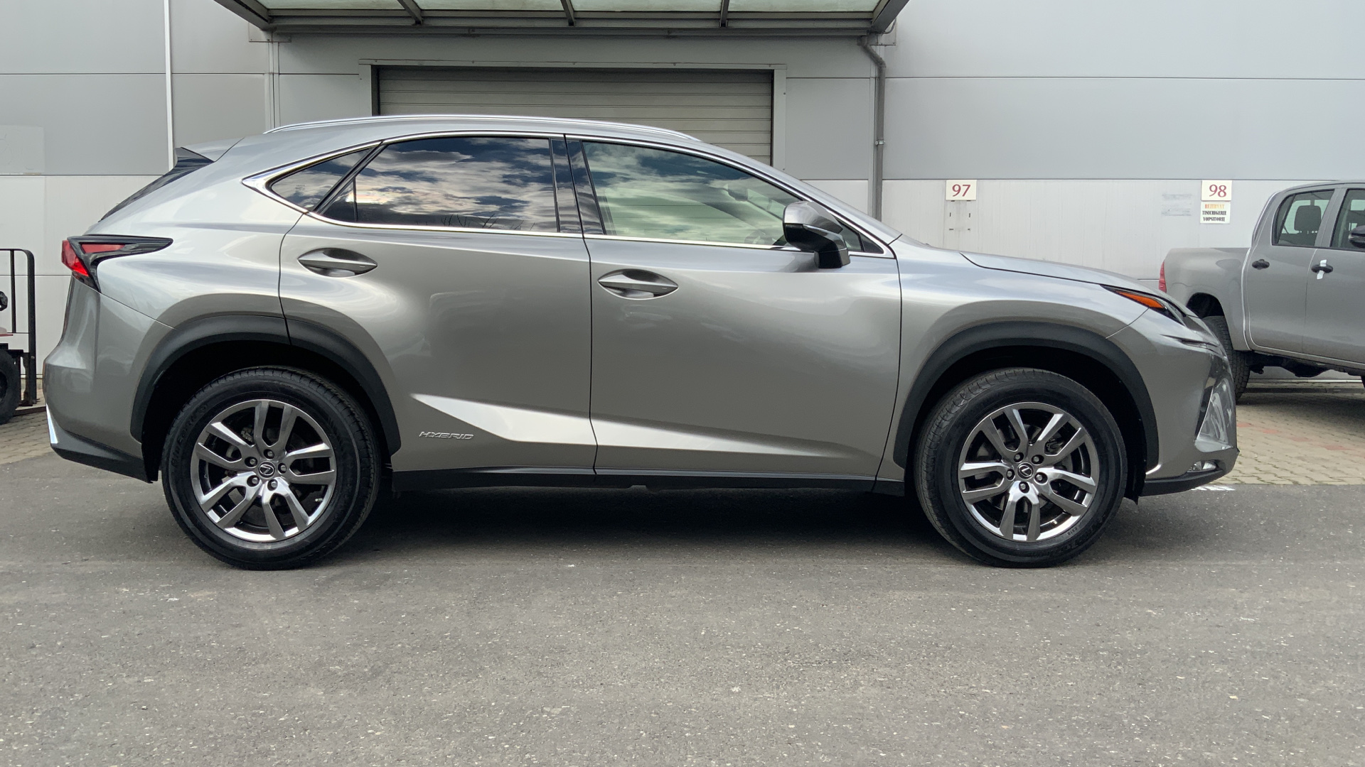 😊 Lexus NX