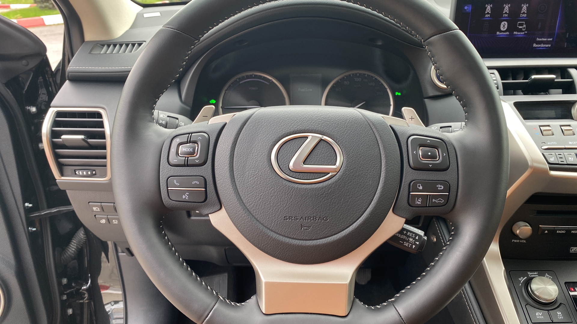 😊 Lexus NX