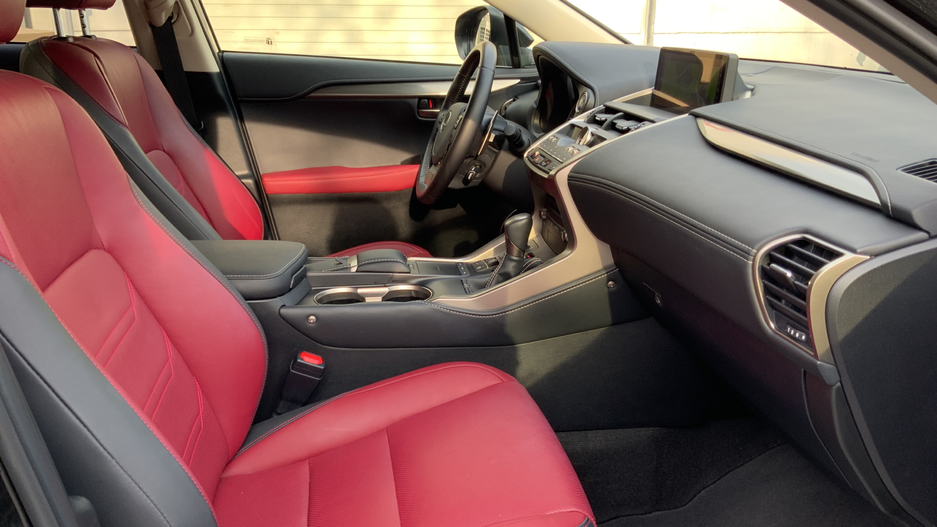 😊 Lexus NX