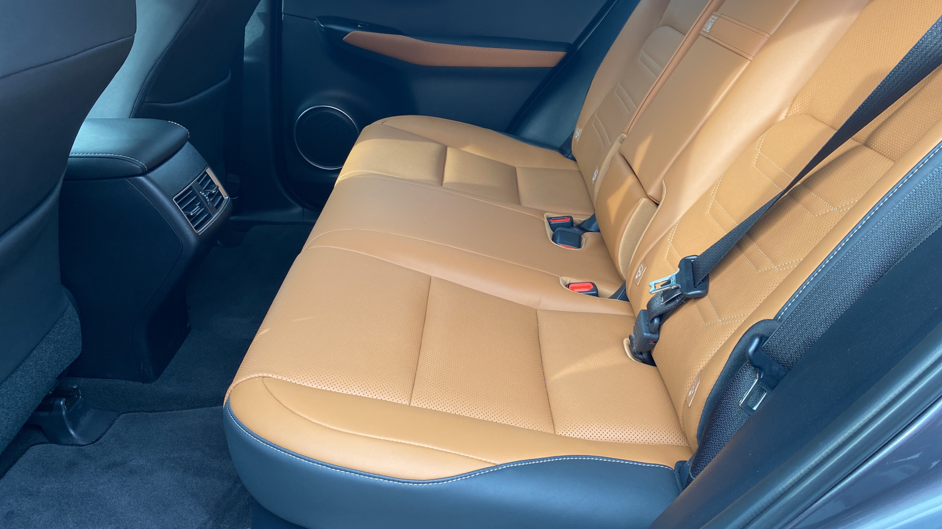 😊 Lexus NX